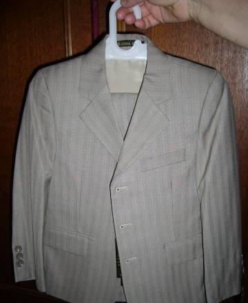 Костюм тройка новый Москва