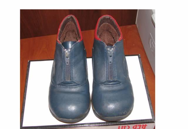 Полуботинки для девочки и мальчика разм.26 Москва