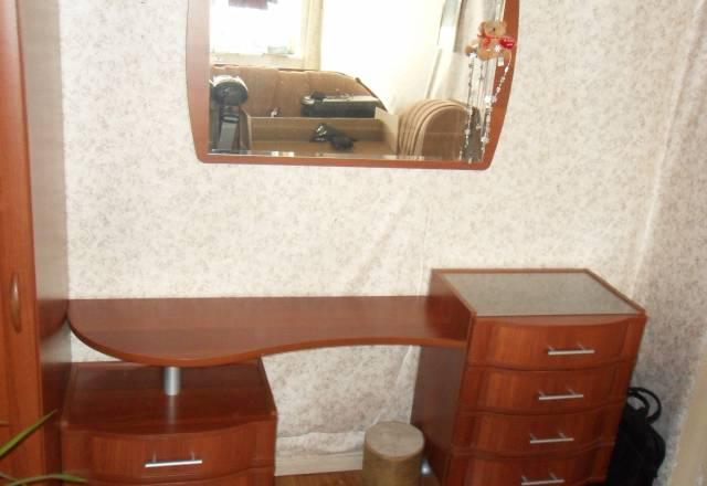 Туалетный стол с зеркалом Москва