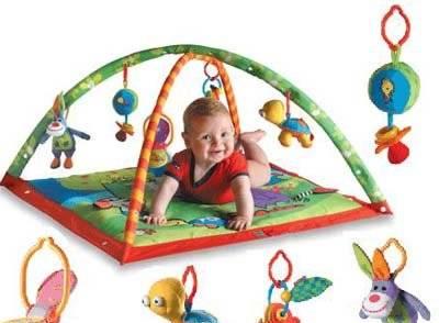 Развивающий коврик Tiny Love 1000р. + игрушки Москва
