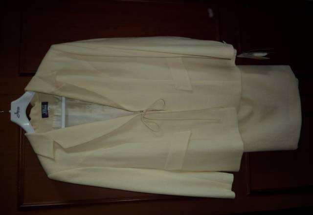 Костюм женский,новый,фирмы "Зарина" Иваново