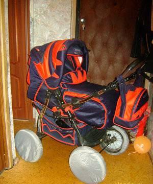 Коляска-трансформер с переноской для младенца Москва