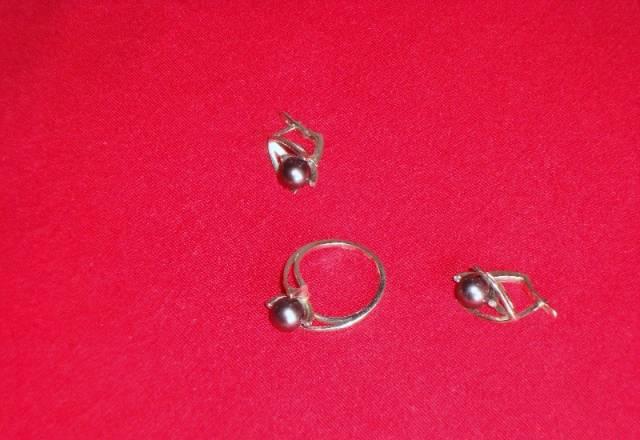 Комплект сережеки и кольцо Москва