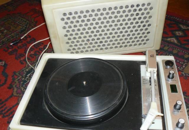 Проигрыватель виниловых пластинок Омск