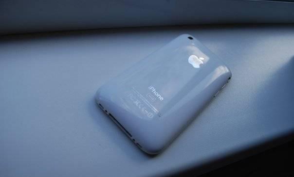 Apple iphone 3GS 16GB white Москва
