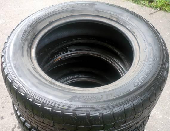 215 / 65 R15 Dunlop DS-1, 4 штуки, почти новые Москва