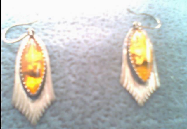 Янтарные серьги Москва