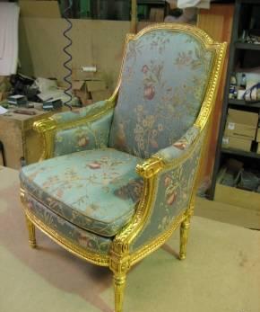 Кресло середина 19в.Позолота(сусальное).Договорная. Санкт-Петербург