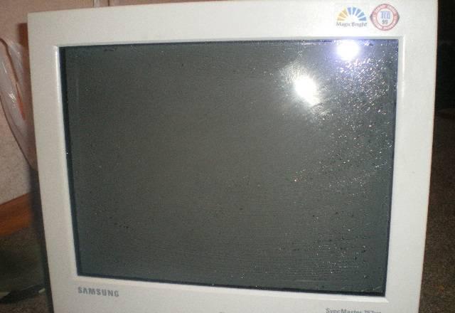 Монитор Samsung SynсMaster 757 MBS CA 17 Москва