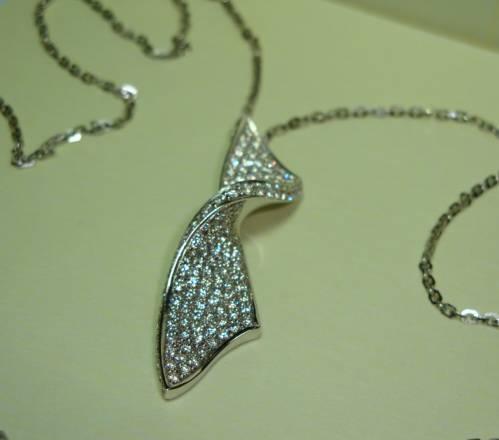 Бриллиантовая подвеска (брендовая) Москва