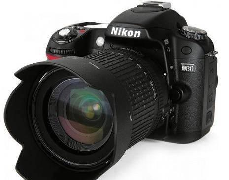 Nikon D80 + объектив AF-S nikkor 55-200 Москва