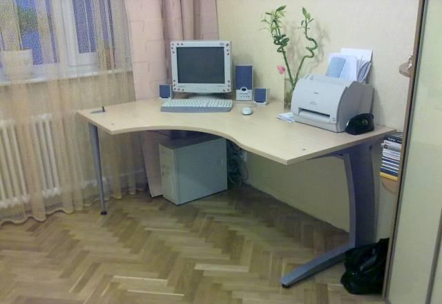 Продам рабочий письменный стол Москва