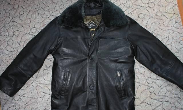 Куртка кожаная, с мехов.подстежкой р.54-56 Москва