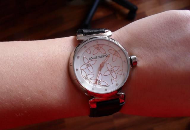 Часы Louis Vuitton Москва