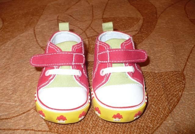 Кросовочки для девочки Москва