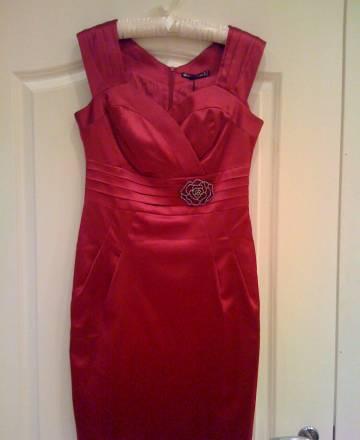 Платье атласное цвета фуксии Санкт-Петербург