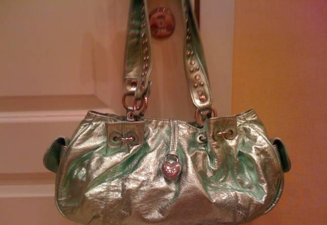 Сумка из металлизированной кожи Санкт-Петербург