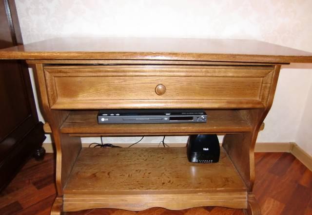 Тумбочка под тв Санкт-Петербург