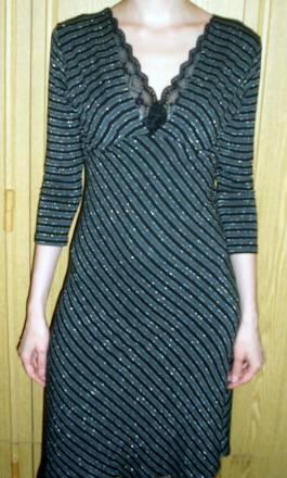 Трикотажное платье р-р 44 Москва