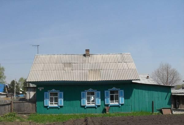 Меняю дом с участком на  2-ю и гараж или продам Бердск
