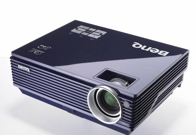 Проектор Benq MP-620C+экран 175х236 Москва