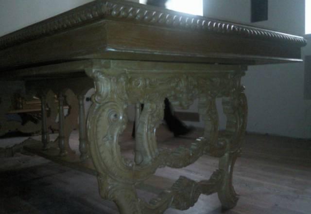 Гарнитур столовый массив африканского дуба Москва