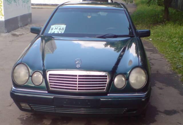 Mercedes E-klasse, 1997 Москва