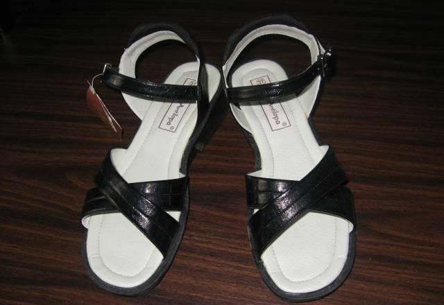 Босоножки черные, размер 37 Москва