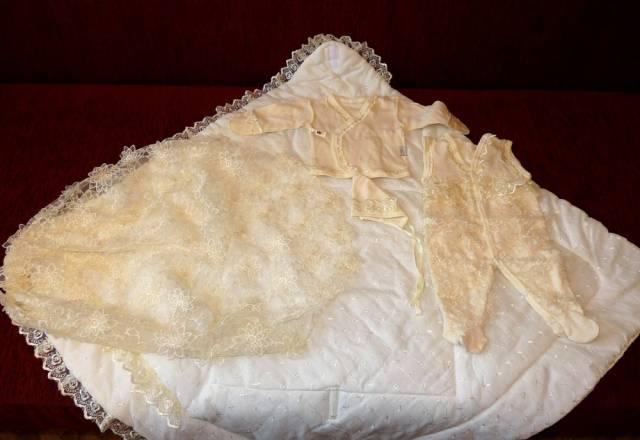 Комплект для выписки (откидной,кружевной с фатой) Москва