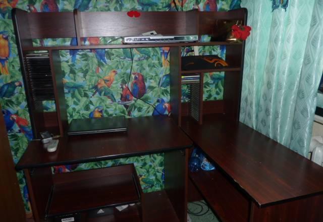 Стол компьютерный Санкт-Петербург