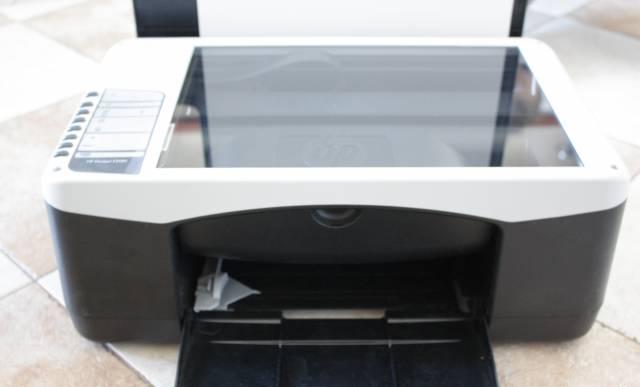 HP DeskJet F2180 принтер/сканер/копир Москва