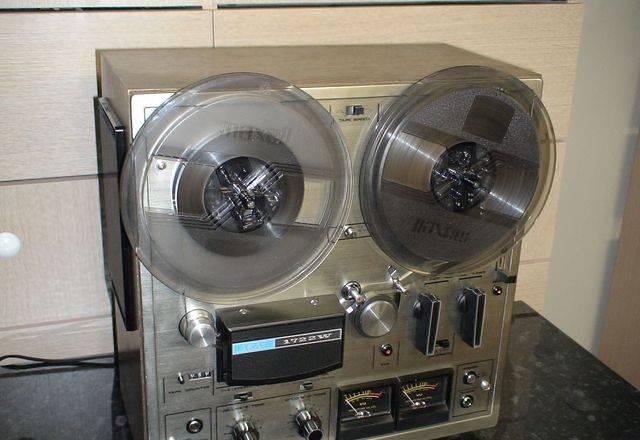 Akai  1722W Москва