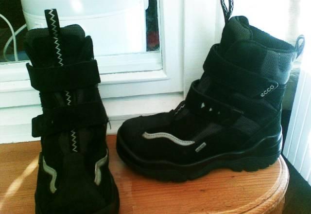 Ботинки экко,р.30(2 пары),одежда,шапки Москва