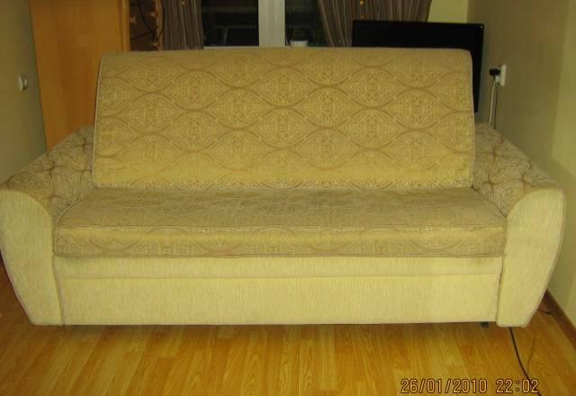 Диван раскладывающийся с пружинным матрасом Москва