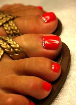 Аппаратный педикюр,маникюр у Вас дома Санкт-Петербург