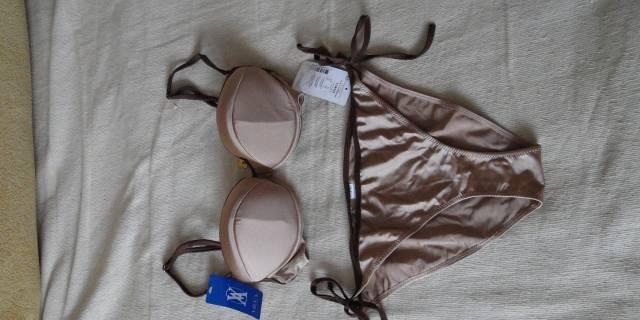 Купальник (V.O.V.A.) р.46 C Москва