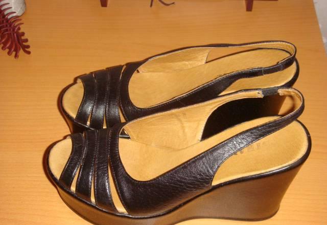 Продам новые босоножки Москва