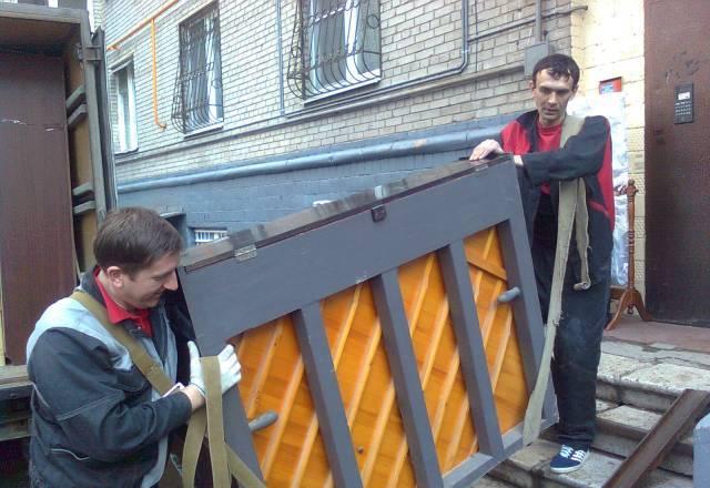 Перевозка пианино мебели Москва