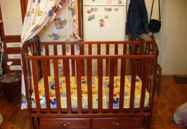 Детская кроватка Санкт-Петербург