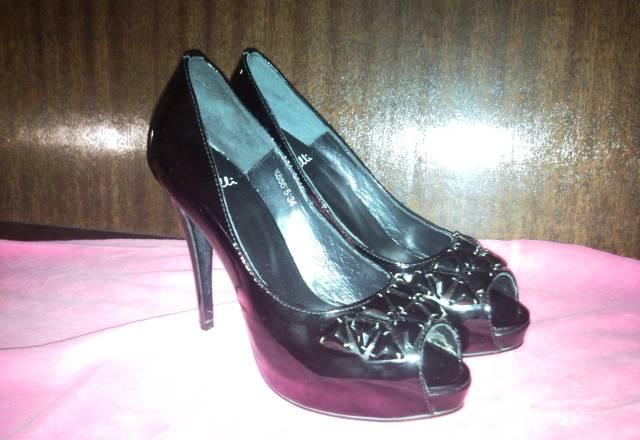 Лакированные туфли на высоком каблуке Москва