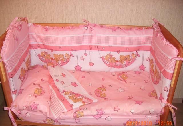 Новый красивый комплект в кроватку Санкт-Петербург