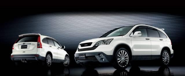 Оригинальный комплект обвес на Honda CR-V в стиле Москва