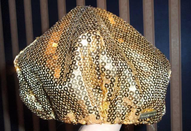 Берет из золотых паеток Москва