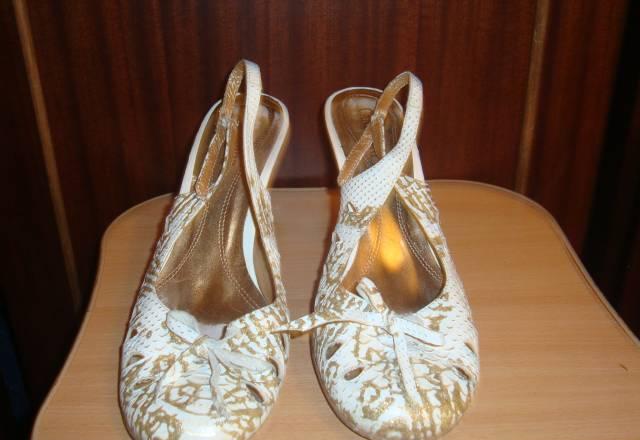 Босоножки Санкт-Петербург