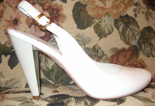 Новые туфли Carnaby Москва