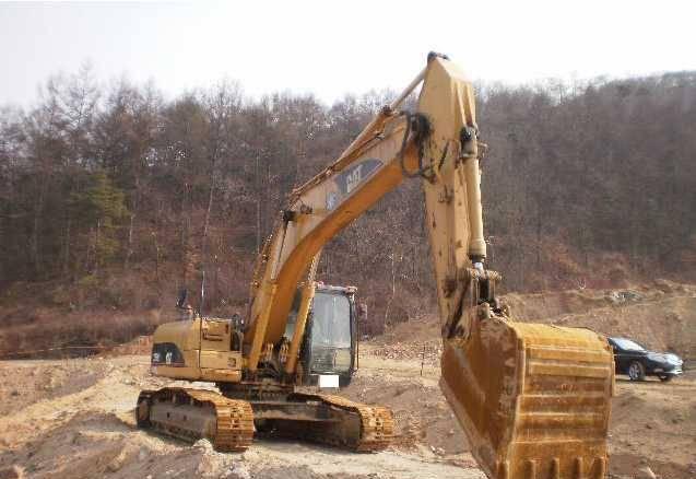 Экскаватор Caterpillar 325C , 2000 года Владивосток