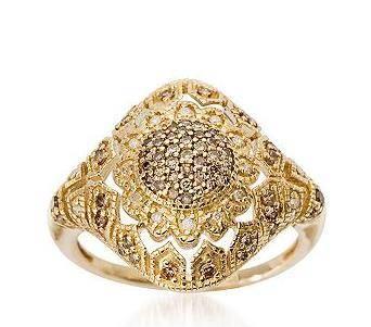 Золотое кольцо-белые,коричневые бриллианты Москва