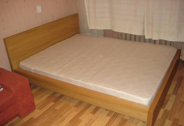 Кровать + матрас Санкт-Петербург