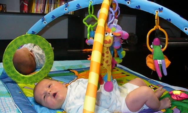 "Развивающий коврик c дугами" Москва