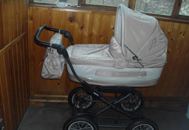 Коляска Москва